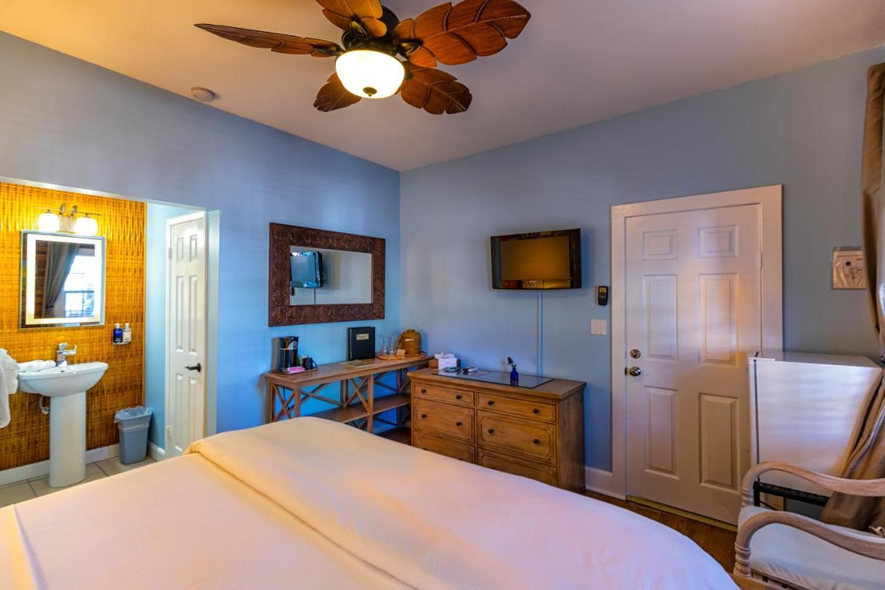 Seascape Tropical Inn (Adults Only) Key West Exterior photo